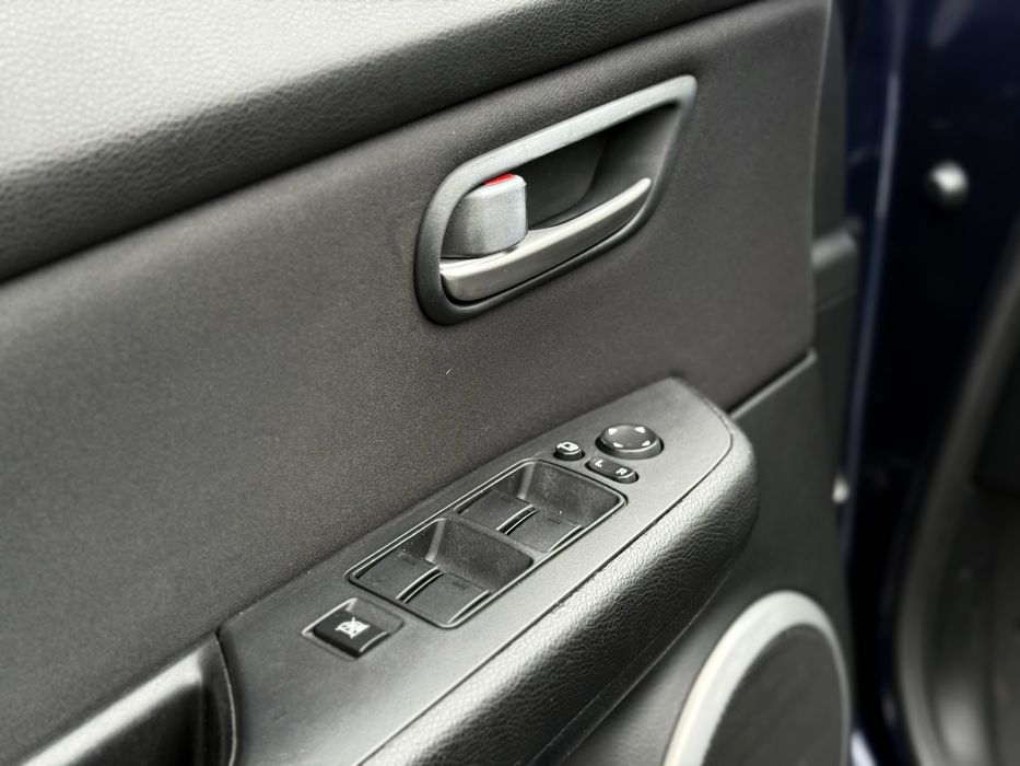 Mazda 6 Идеальное состояние! Автомат!