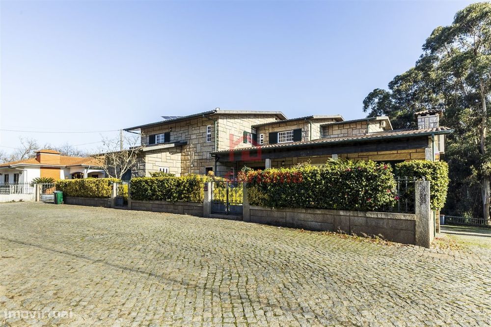 Moradia T6 + Restaurante