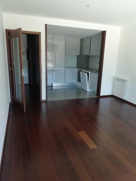 Aluga se Apartamento T1