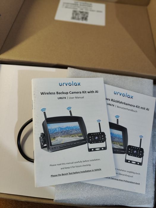 Бездротова камера заднього виду з 7" монітором URVOLAX UR67X