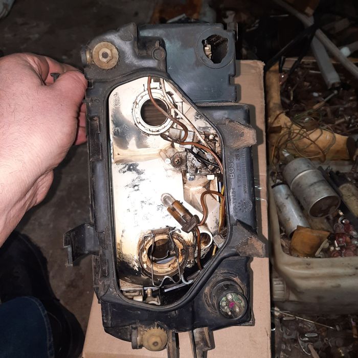 Фара ліва AUDI A4 B5