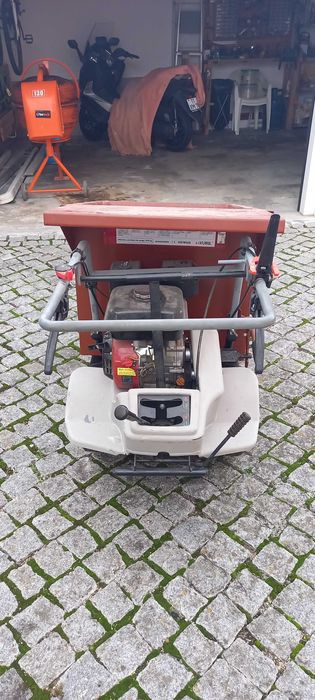 Mini dumper com caixa nova