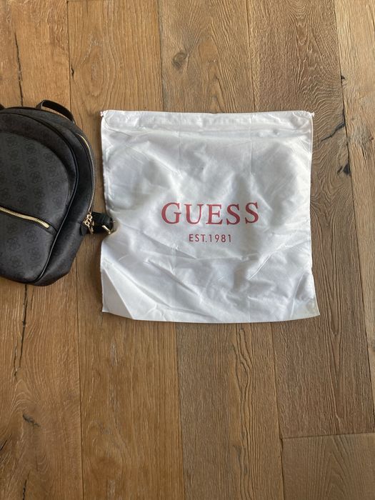 Plecak guess manhattan
