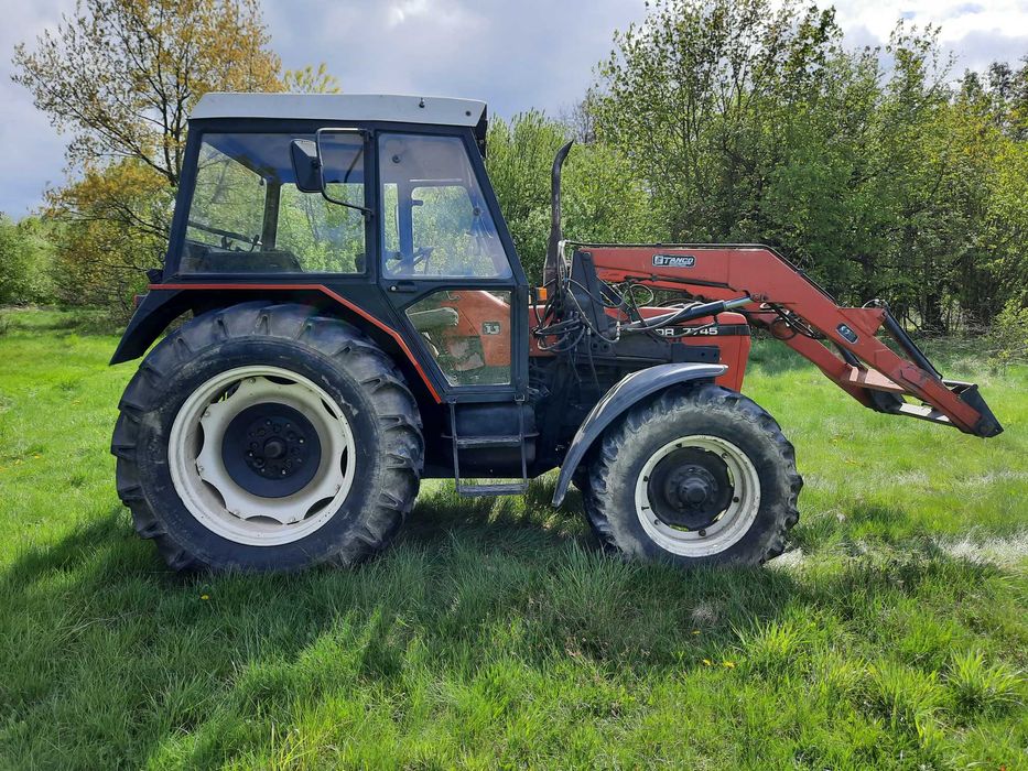 Zetor 7745 z Turem
