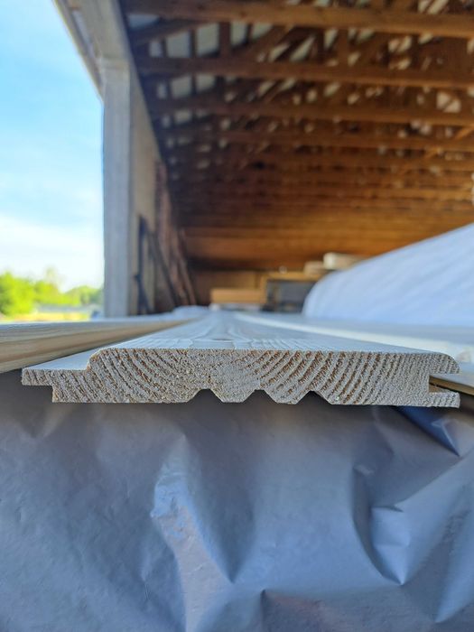 Podbitka dachowa deska elewacyjna szeroka 146 mm