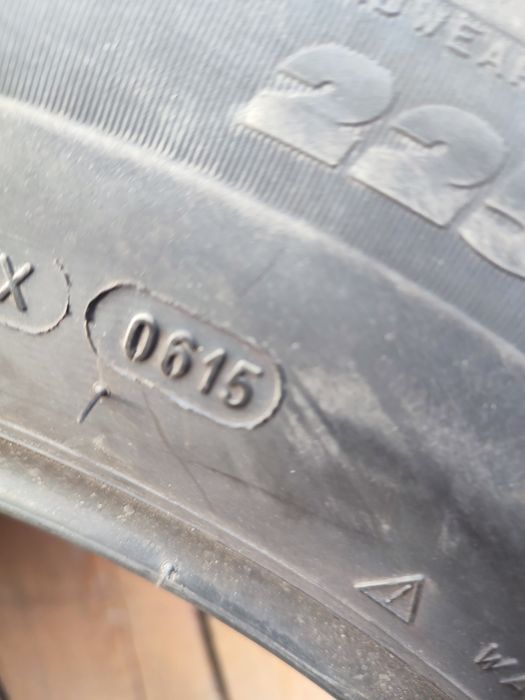 Dwie opony Michelin Latitude Sport 225/60/18 100H