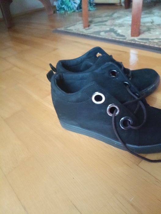 Buty damskie,sportowe roz. 38.