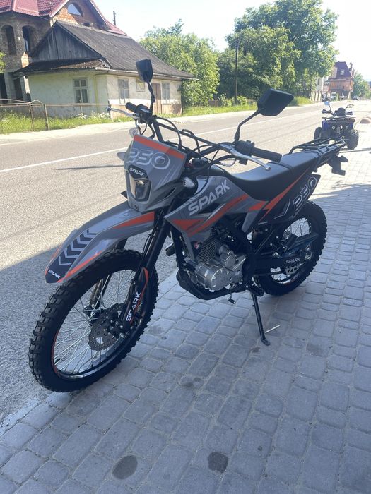 Новинка 2026 року!!! Мотоцикл SPARK SP250CR-4