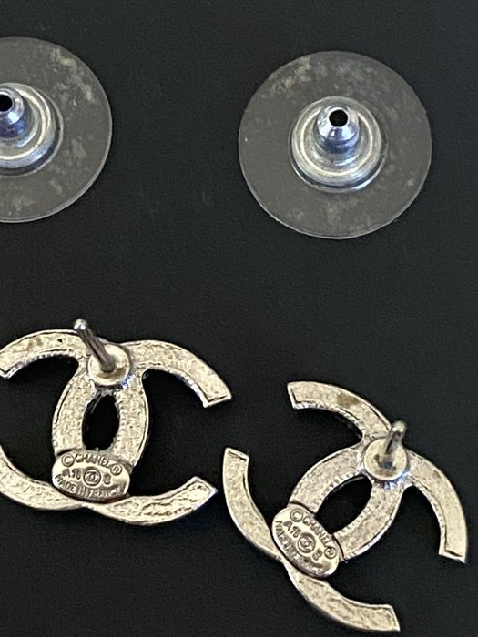 Par de brincos Chanel, prata 925, com zirconias