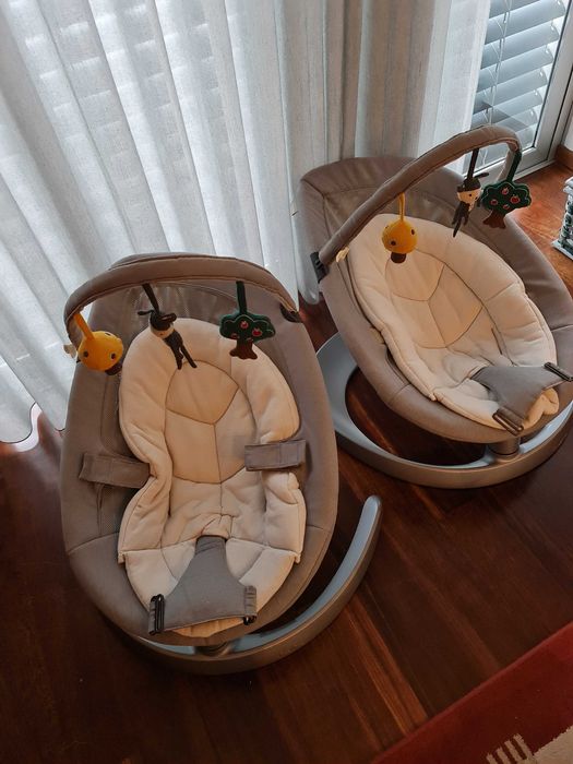 Espreguiçadeira Nuna Leaf Curv. Em óptimo estado. Com arco de brincar