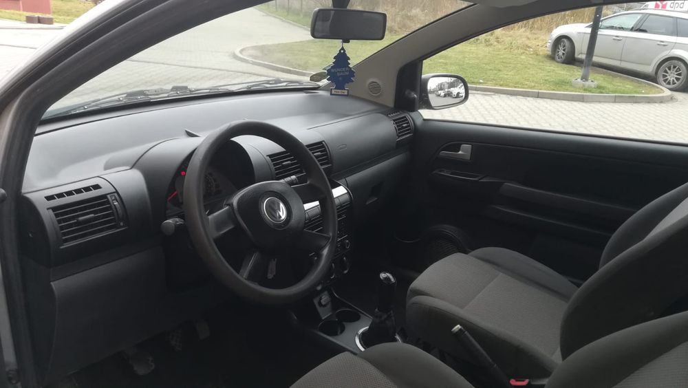 Sprzedam oszczędnego VW Foxa