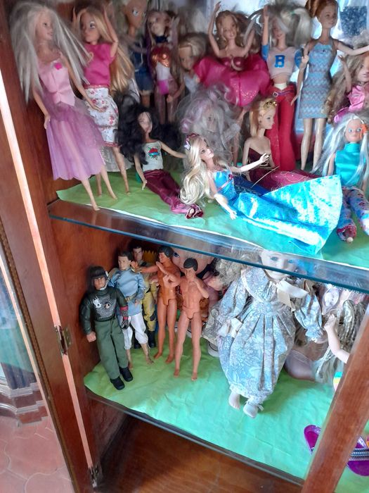 coleção de bonecas