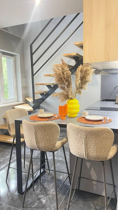 Апарт-готель  ,світло 24/7 ,генератор  ,власна парковка