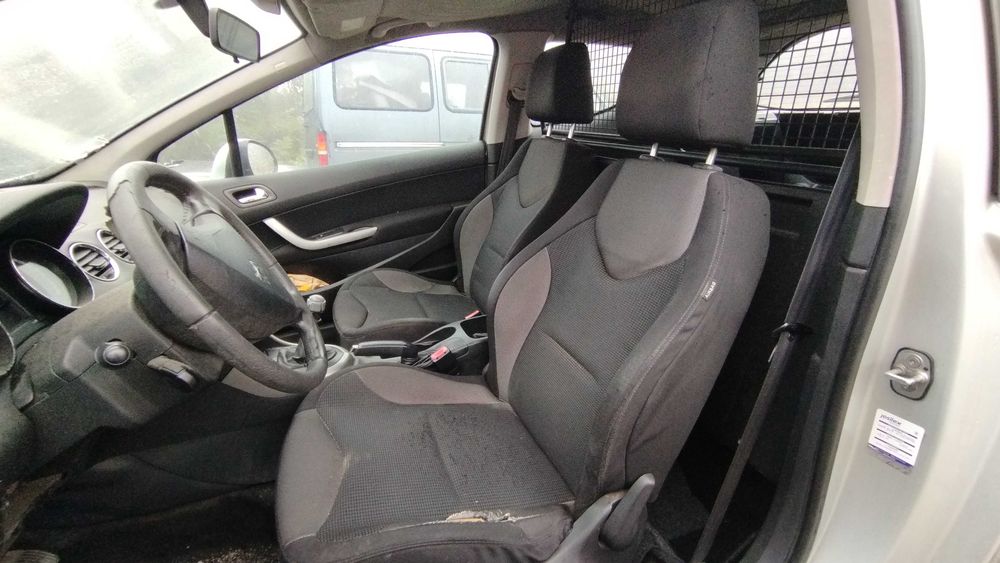Peugeot 308 1.6 HDi Comercial – 2010 - Não pega