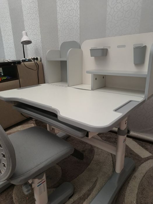 Детская ростовая парта