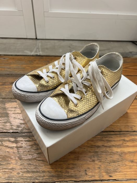 Ténis all star dourados