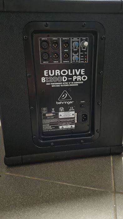 Behringer B1200D PRO