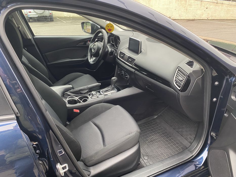 Мазда 3. 2015г. 2.0л