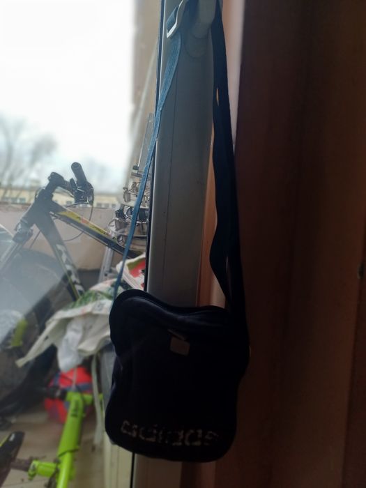 Nerka Adidas , wada nie ma zanka odpadł