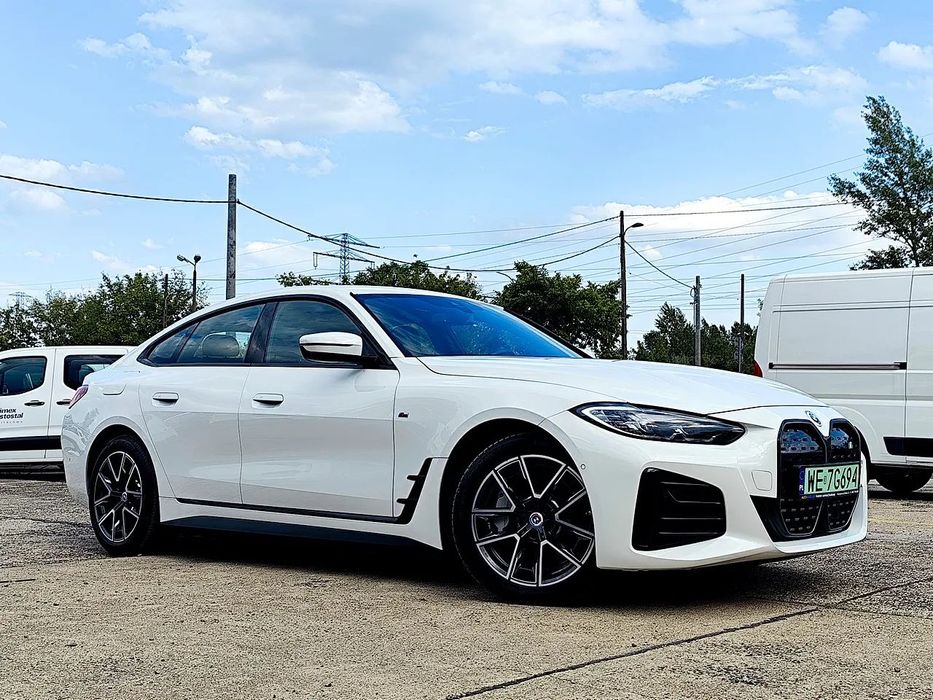 BMW i4