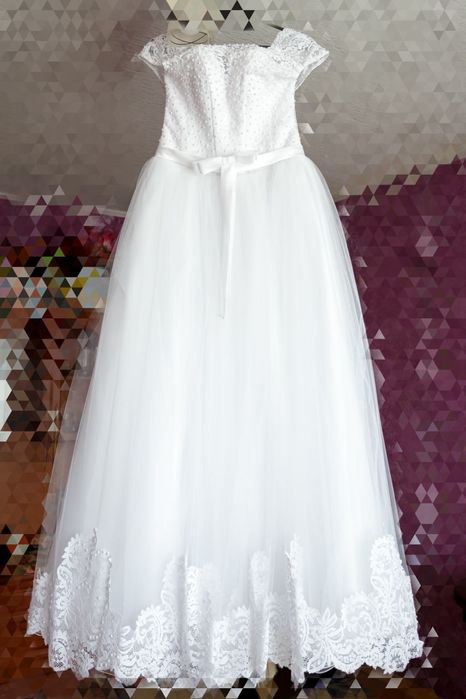 Продам весільну сукню