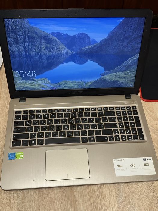 Asus Vivobook 15