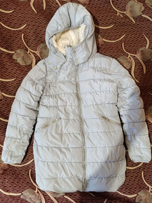 Курточка пуховик на меху.