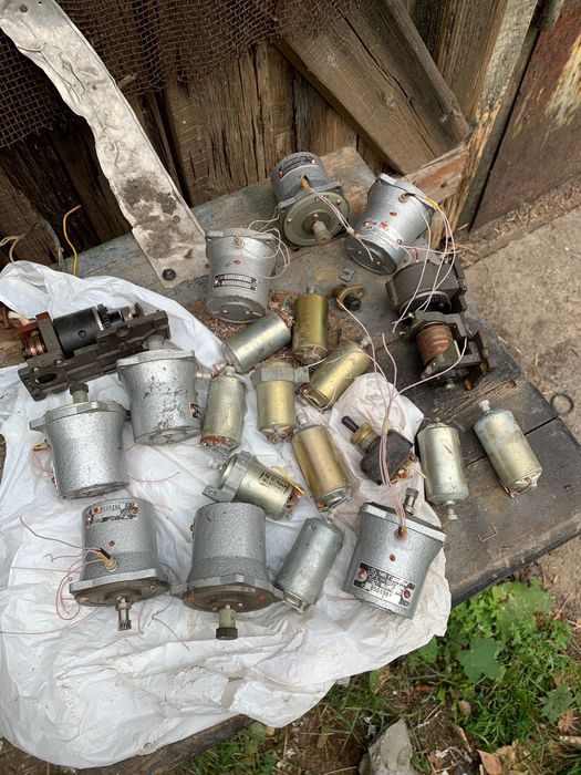 Електромотори маленькі з авіації одним лотом