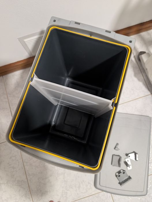 Caixote de lixo em Inox