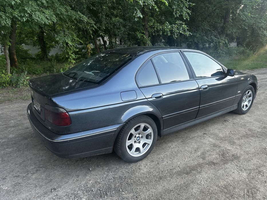 BMW E39 5 Series