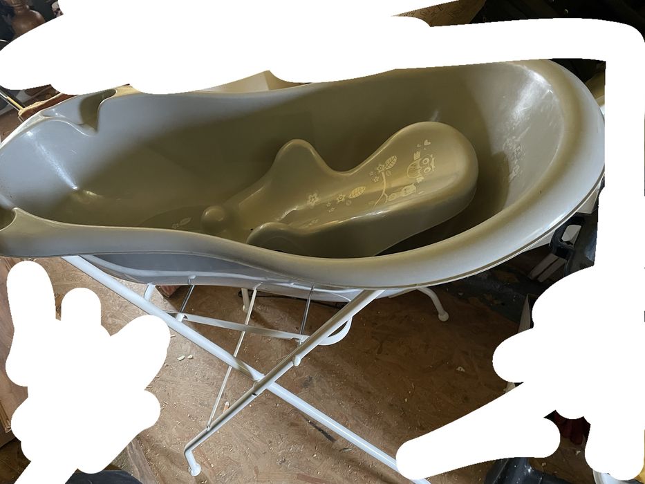 Wanienka ze stelarzem i fotelikiem