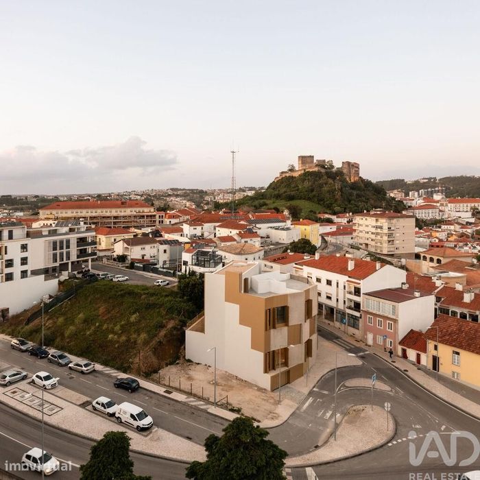 Apartamento T2 em Leiria, Pousos, Barreira e Cortes de 138,00 m2