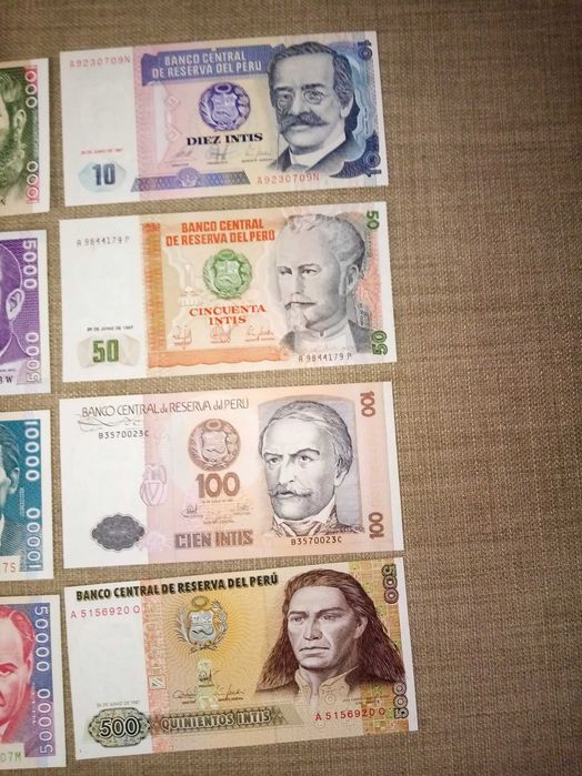 PERU 12 Notas 9 NÃO CIRCULADAS 8 da mesma Série 1 não, 3 em BEM CONSER