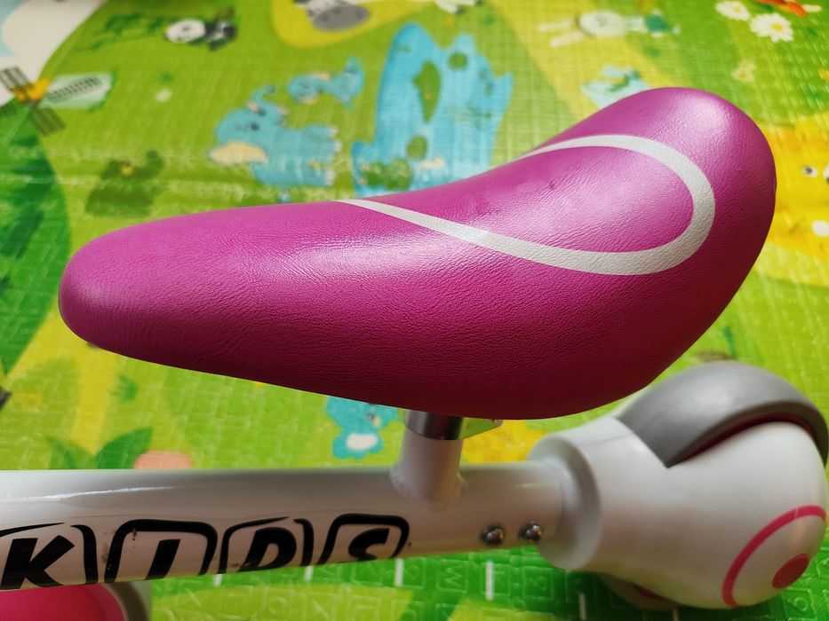 Продам дитячий біговелосипед на 1-3 роки