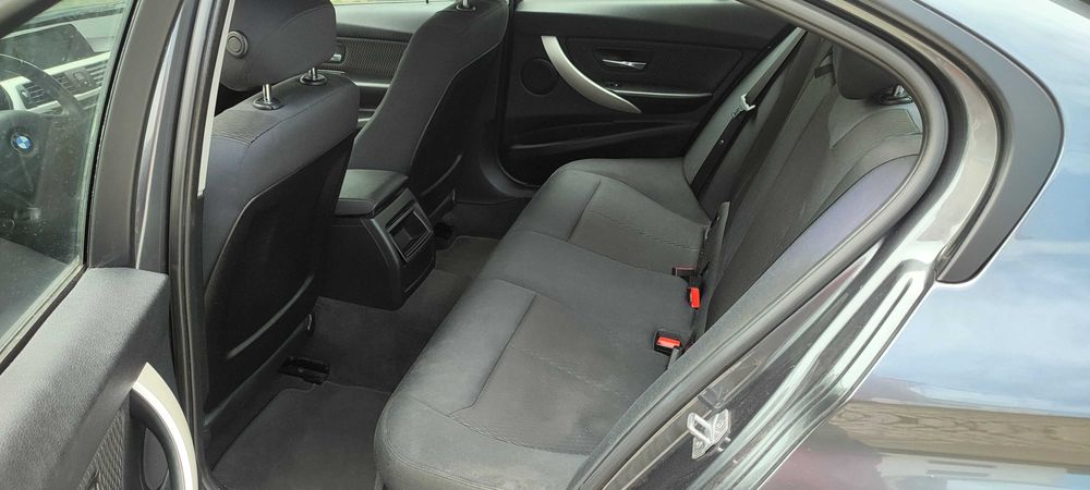 BMW 316 d 2.0 Advantage | Financiamento disponível