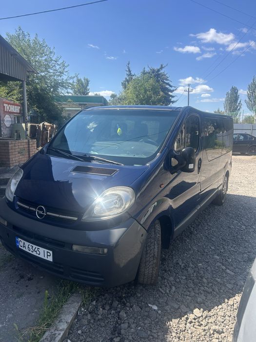 Opel vivaro пассажир 9 мест лонг