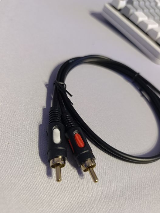 Kabel RCA ( cinch ) 2 wtyki RCA / 2x wtyk RCA 0,6m