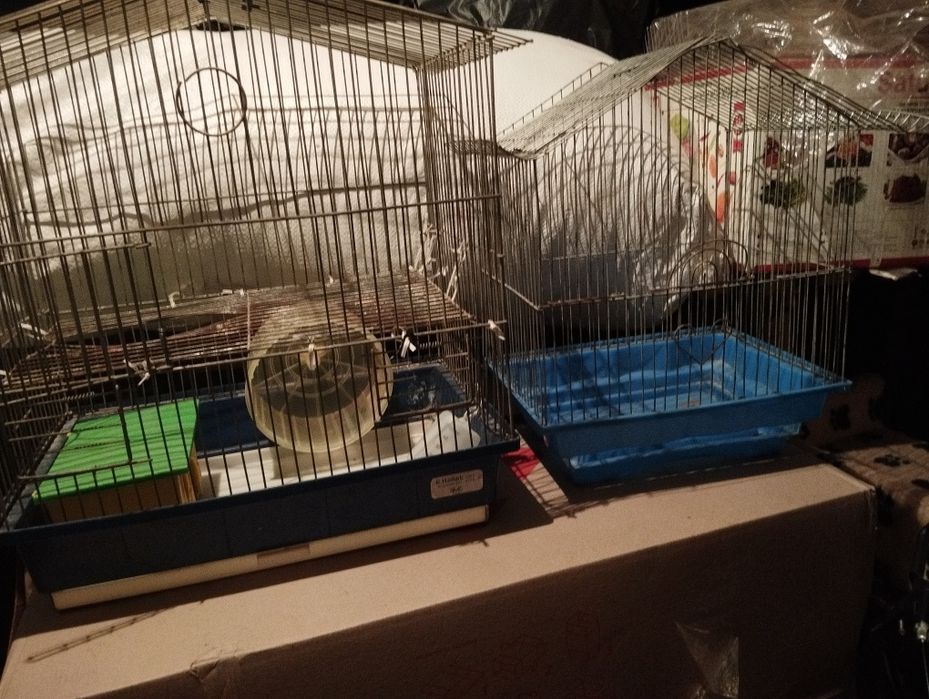 Клетка для попугая ,клетка для хомяка.Маленьаяи и побольше 100 грн