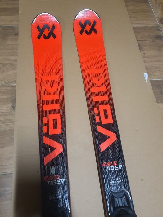 Narty volkl völkl racetiger RC 2026