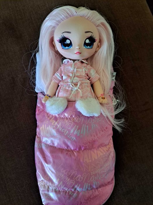 Boneca NaNaNa Surprise Teens, Mila Rose, festa de pijama