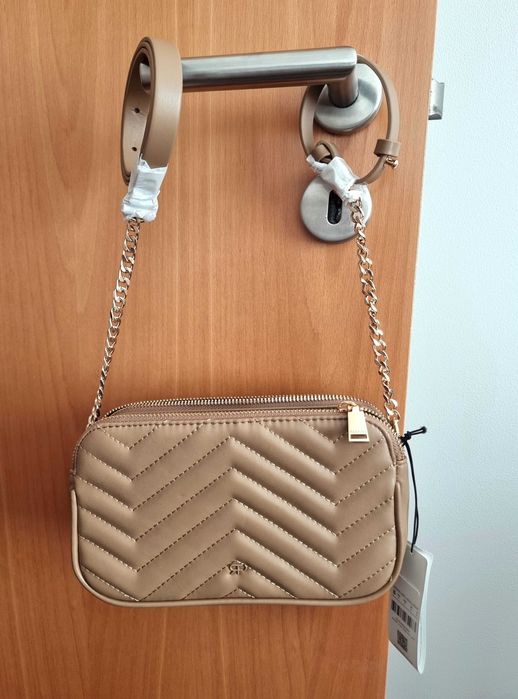 Mala camel e dourada Parfois - nova com etiqueta