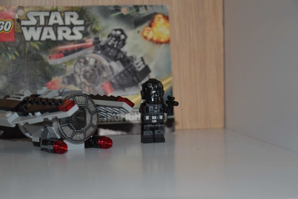 HOT Minifigure Lego Star Wars Tie Striker Microfighter LEGO Star