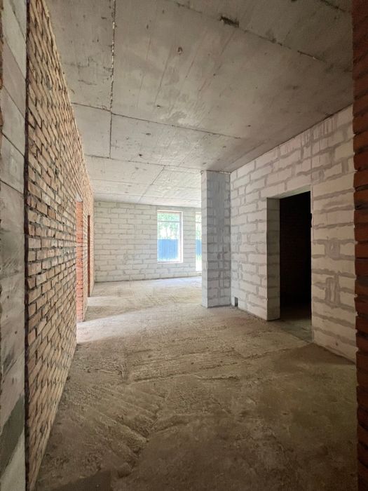 Будинок з гаражем + сховище! Білогородка