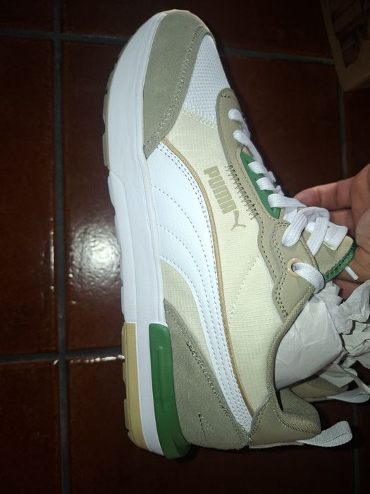 Sapatilhas / Ténis Puma R22
