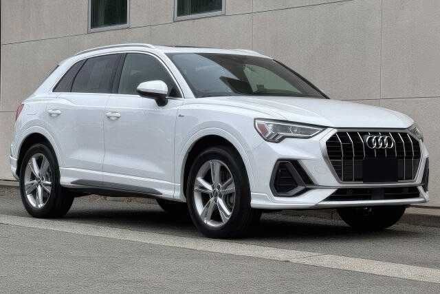 2020 Audi Q3 quattro S line Prem Plus 45 TFSI