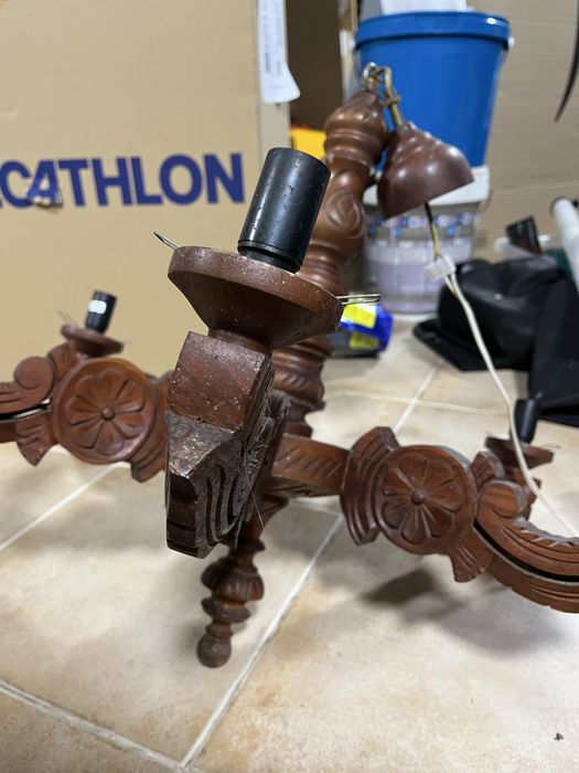 Candelabro/candeeiro de teto em madeira