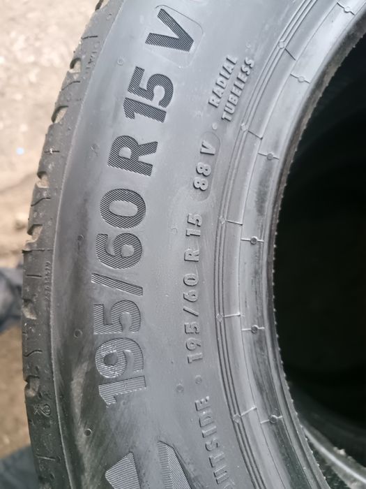 Komplet opon 195/60R15 Continental