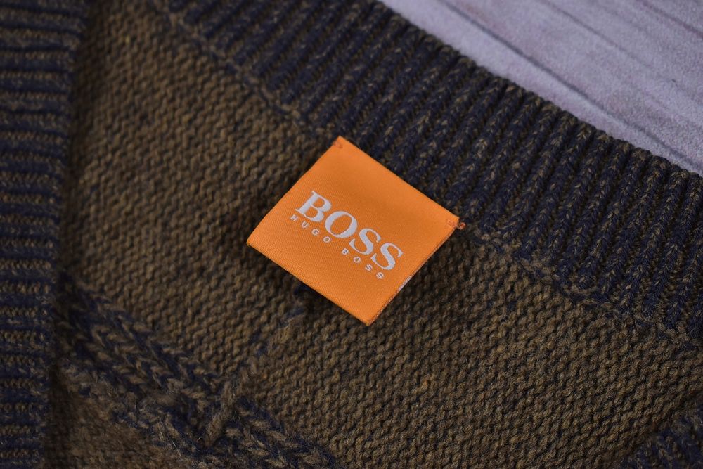 Hugo Boss Sweter Męski V Neck Virgin Wool / M