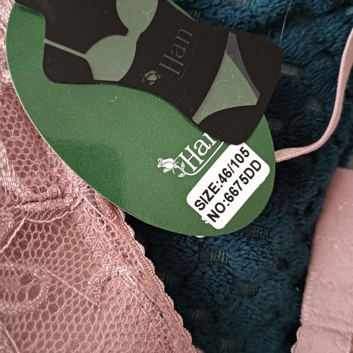 Nowy biustonosz 105DD