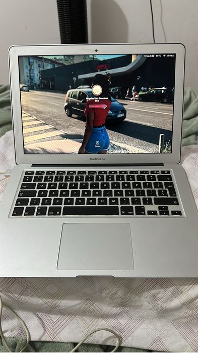 MacBook Air 13-inch